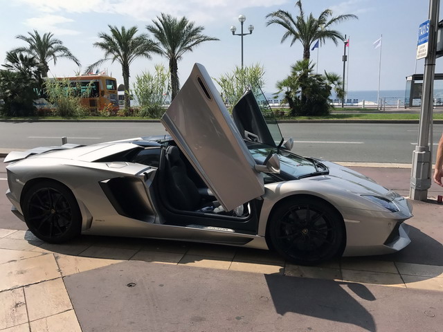 Reservation of a vehicle and rental an exotic exclusive car in Menton