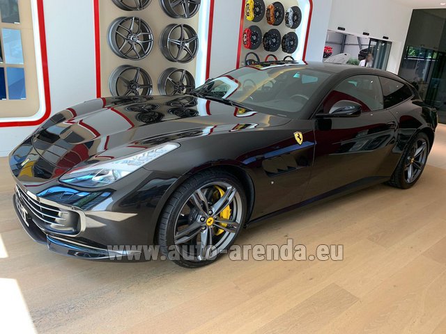 Rental Ferrari GTC4Lusso in the Nice airport