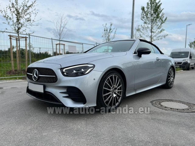 Rental Mercedes-Benz E 220d Convertible AMG equipment in Le Dramont