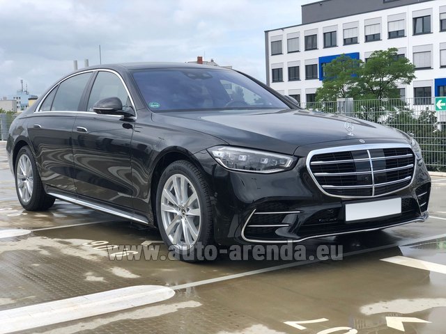 Rental Mercedes-Benz S-Class S 350 Long 4Matic Diesel AMG equipment W223 in Cagnes-sur-Mer